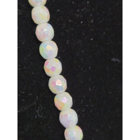Vtg White Aurora Borealis AB Faceted Glass Bead Necklace Decorative Box Clasp - Picture 4 of 14